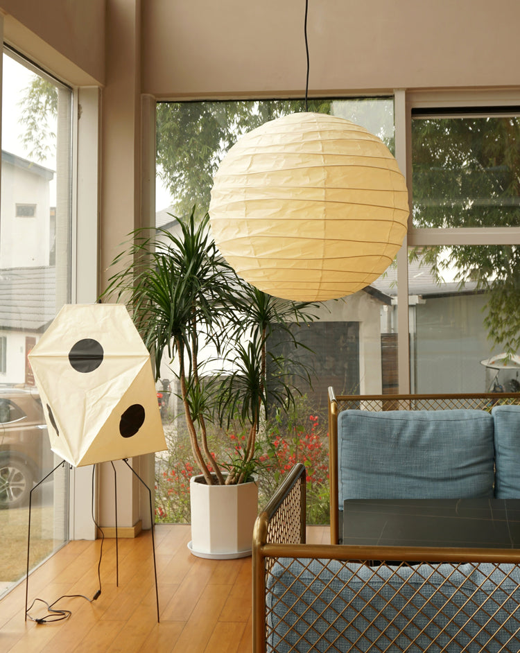 Kodama Whisper Akari Floor Lamp